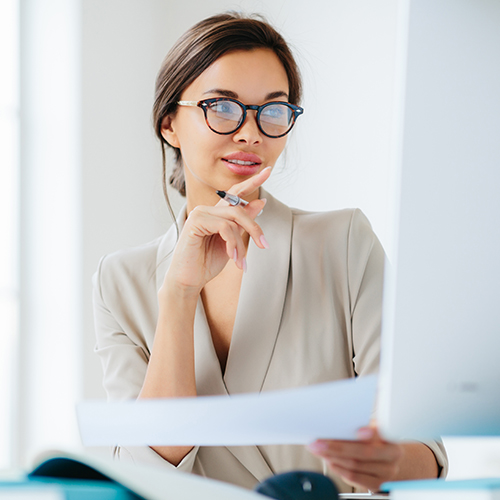 business-women-working