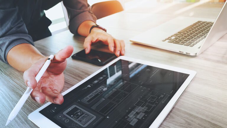 Customized Web Portals: Types, Features and What Makes Them Work